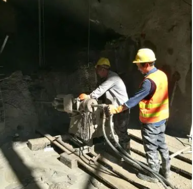 重庆水下抗分散灌浆料特点 水下不分散注浆料介绍